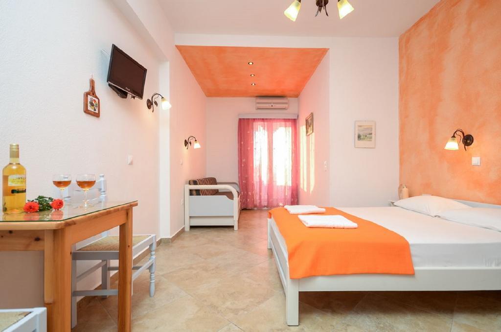 Sofia Studios Agia Anna  Room photo